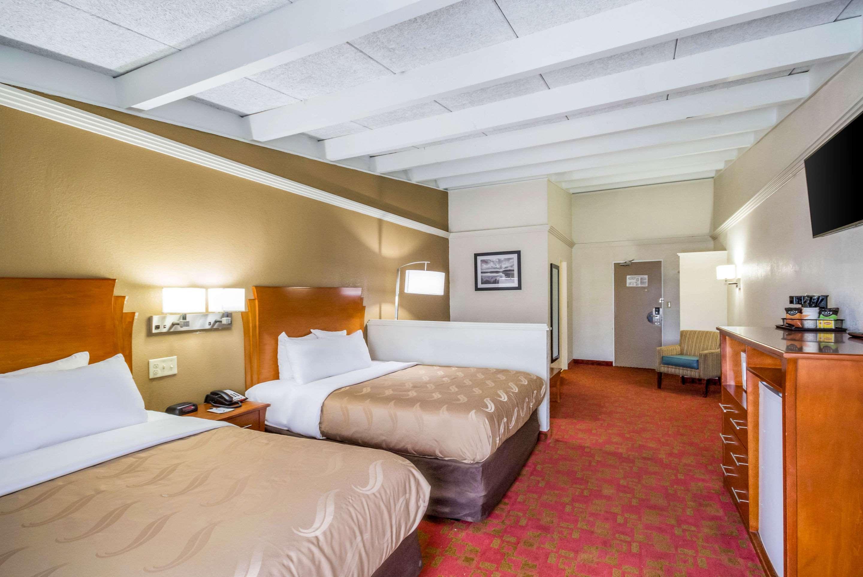 Quality Inn & Suites Kansas City - Independence I-70 East Exteriér fotografie