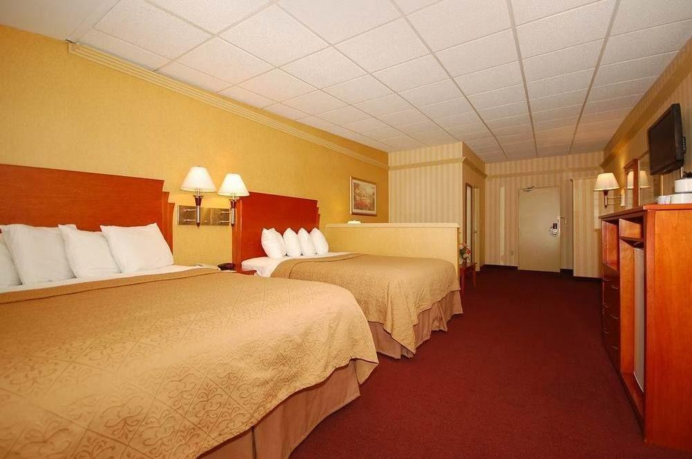 Quality Inn & Suites Kansas City - Independence I-70 East Exteriér fotografie