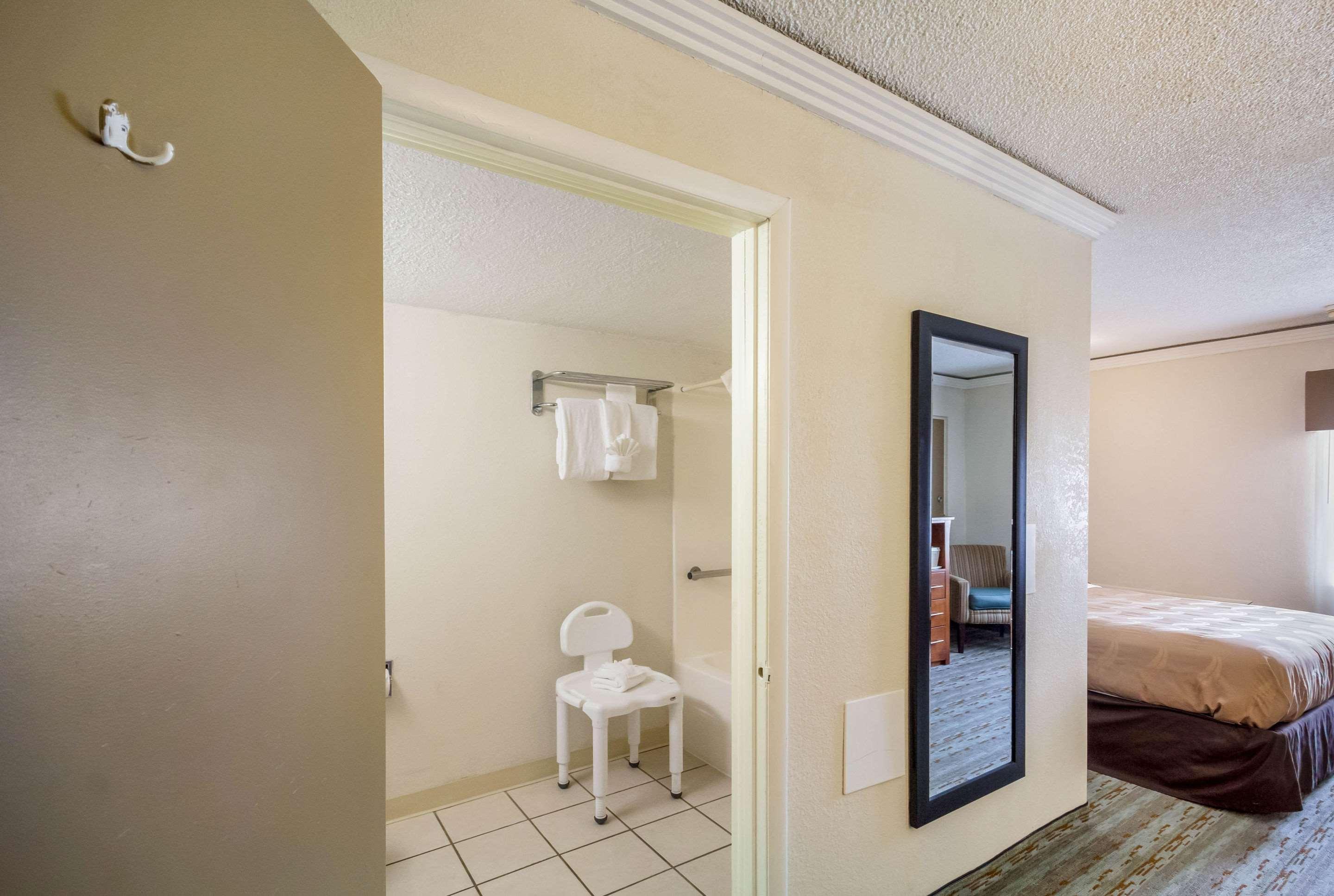 Quality Inn & Suites Kansas City - Independence I-70 East Exteriér fotografie