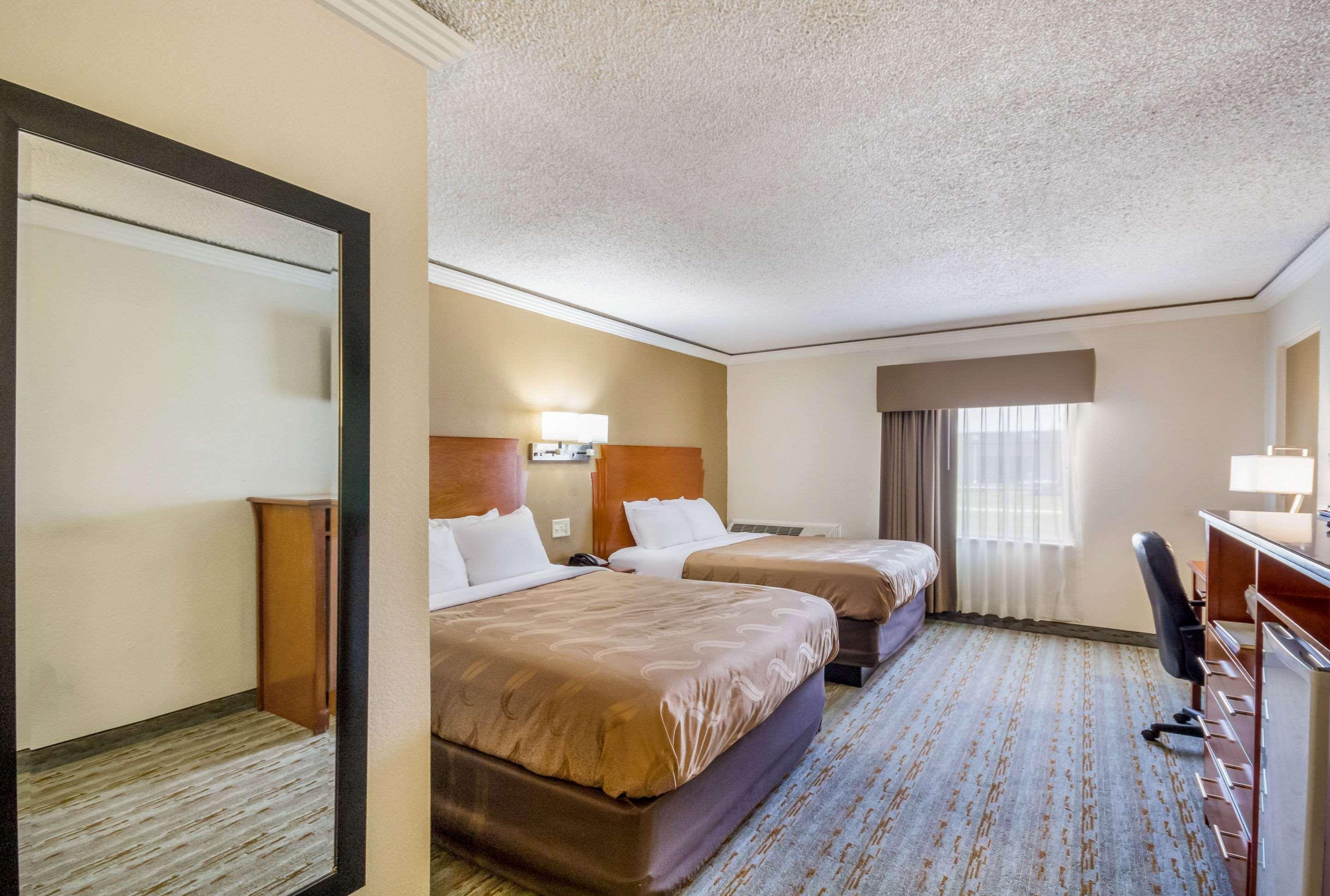 Quality Inn & Suites Kansas City - Independence I-70 East Exteriér fotografie