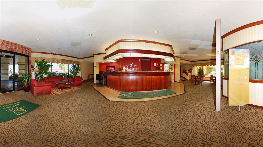 Quality Inn & Suites Kansas City - Independence I-70 East Exteriér fotografie