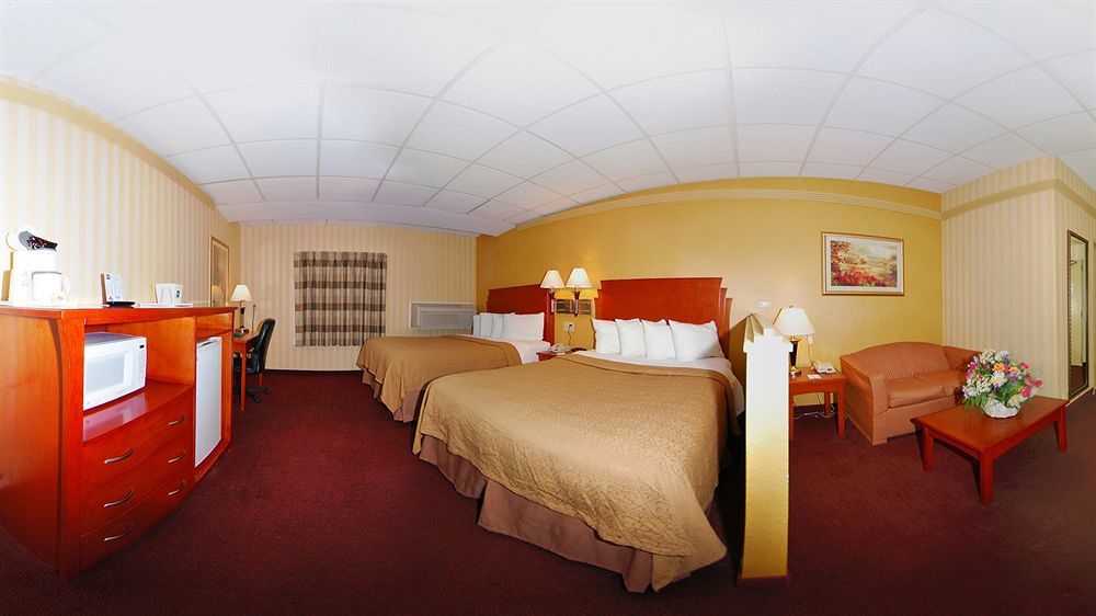 Quality Inn & Suites Kansas City - Independence I-70 East Exteriér fotografie
